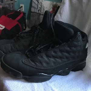 Mens black cat 13s